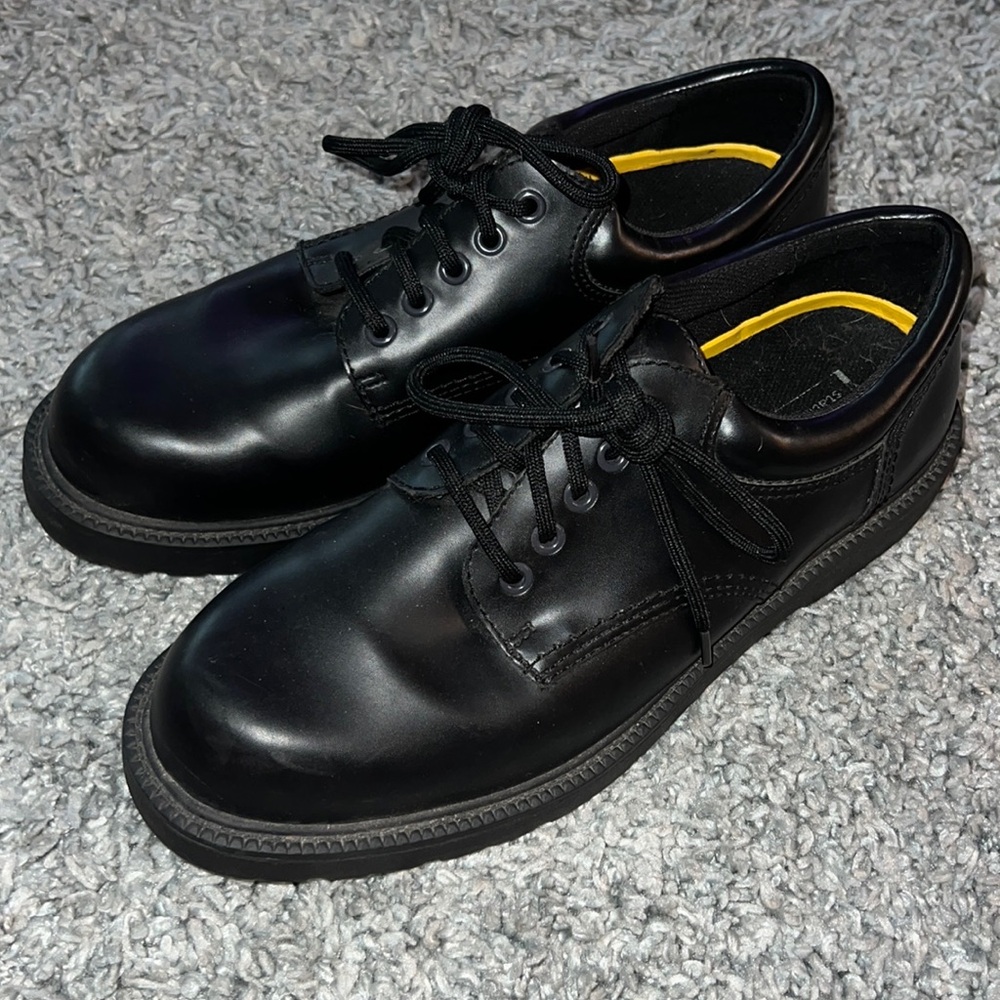 State Street safeTstep slip resistant non-marking oil resistant size 11.5